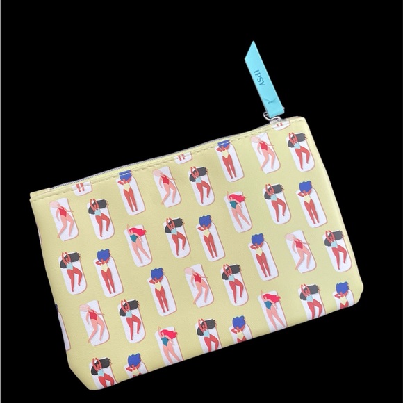 7.5" x 5" Ipsy cosmetic bag with zipper * inclusive - Picture 4 of 7